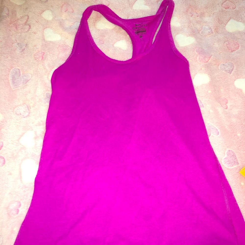 Hi I will be selling a Nike dry fit tee